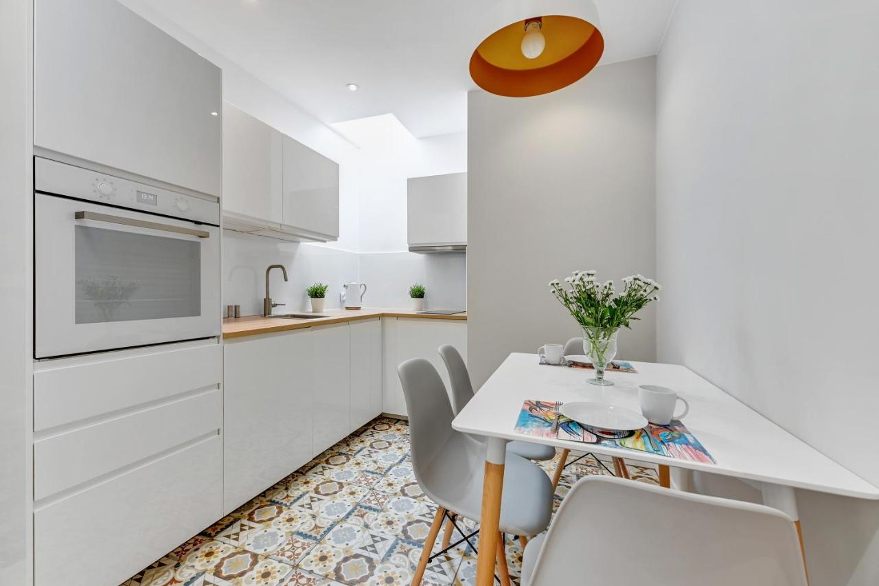 Apartment Grand - In Close To The Monte Cassino Street